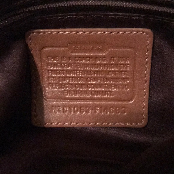 Coach signature handbag - Picture 5 of 5
